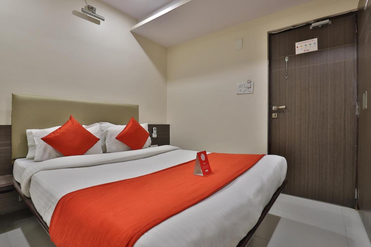 New Rajdhani Hotel Vadodara Esterno foto